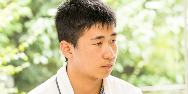 法学部の先輩は優しい方ばかり。OBの方のサポートもうれしい!
